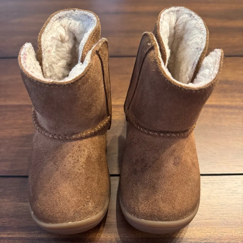 Ugg Keelan II Baby Boot Chestnut Size‎ 5
